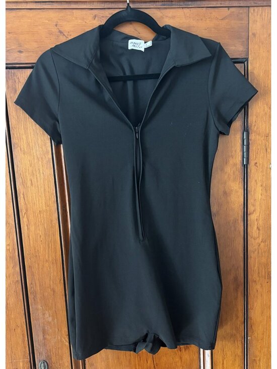Princess Polly Pants - Princess Polly Black Zip Front Romper Size 6 Collared One Piece